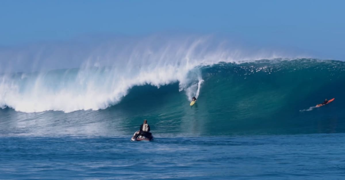 Aussie Laura Enever Sets World Record For Biggest Wave Ever Paddled