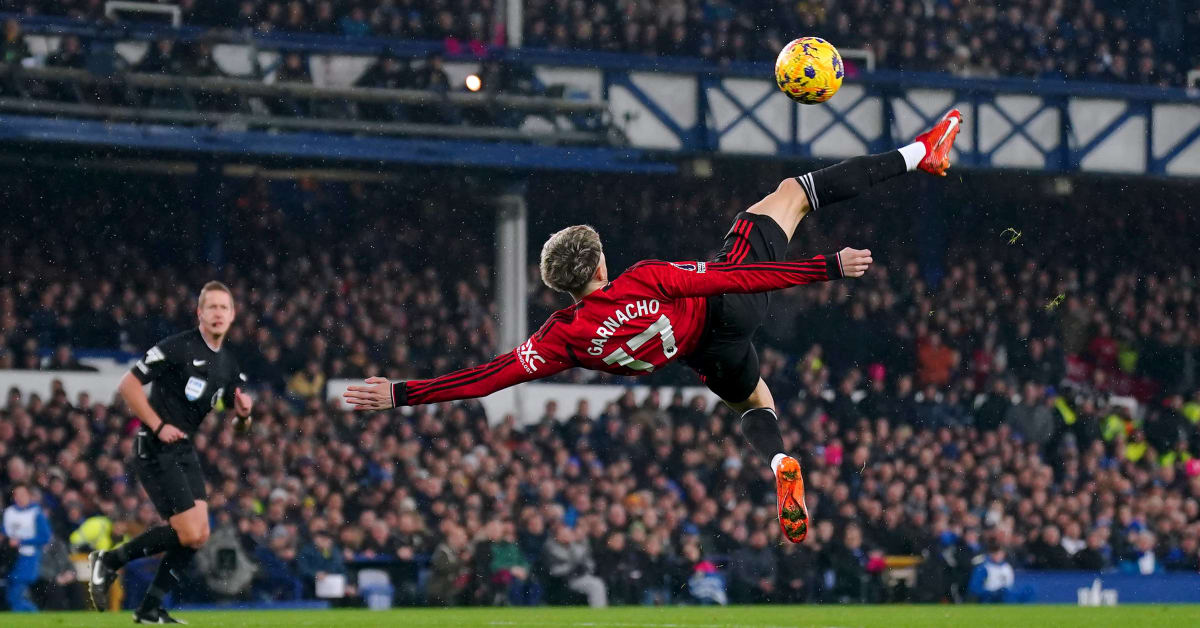 Best EPL goals ever Alejandro Garnacho bicycle kick in top 10 Futbol