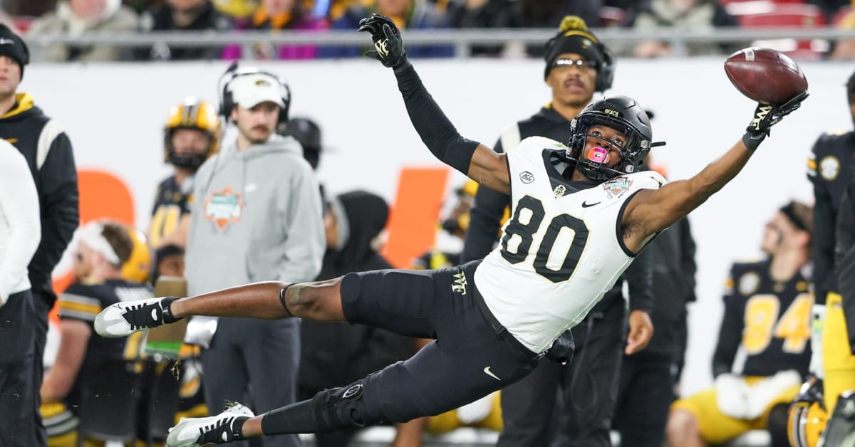 Gophers offer talented wide receivers Jahmal Banks, Blaine Green