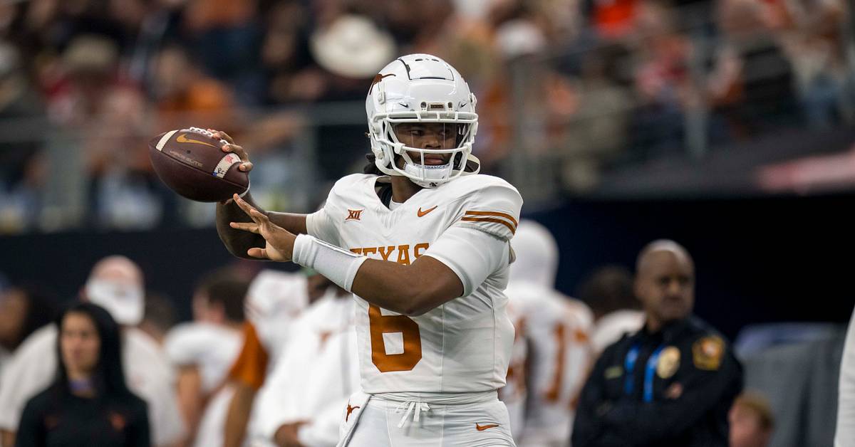 Der ehemalige texanische QB Maalik Murphy plant laut Bericht drei ...