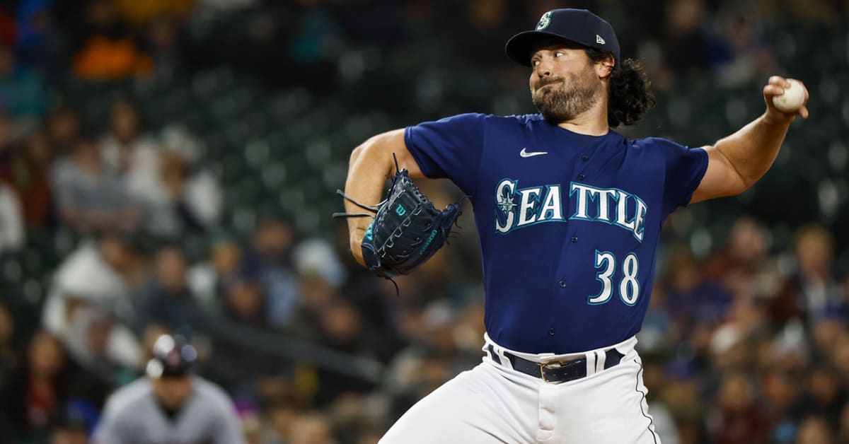 Mariners Send Former Cy Young Winner Robbie Ray to Giants in Three