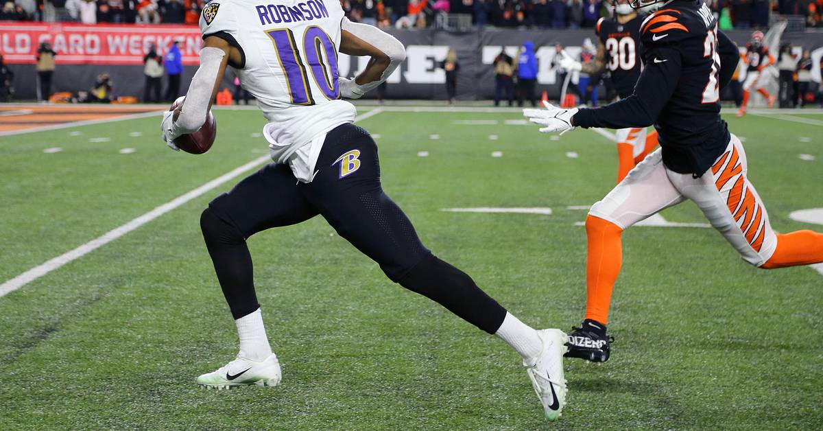 Los Angeles Rams Sign WR DeMarcus Robinson; Can He Help Matthew
