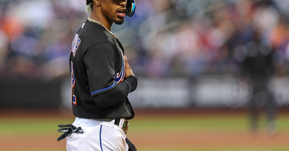 francisco lindor cleats 2021