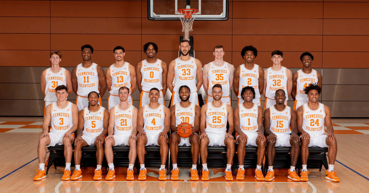Tennessee Vols Basketball Team Wearing Nike KD 15 Shoes Sports