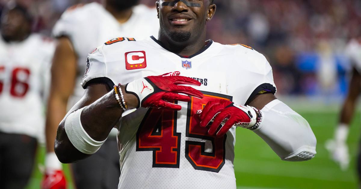 Should Washington Commanders Trade for Tampa Bay Buccaneers LB Devin