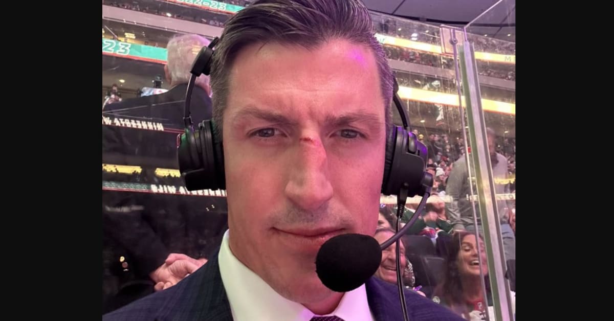 Wild announcer Ryan Carter bloodied in Minnesota, Winnipeg game