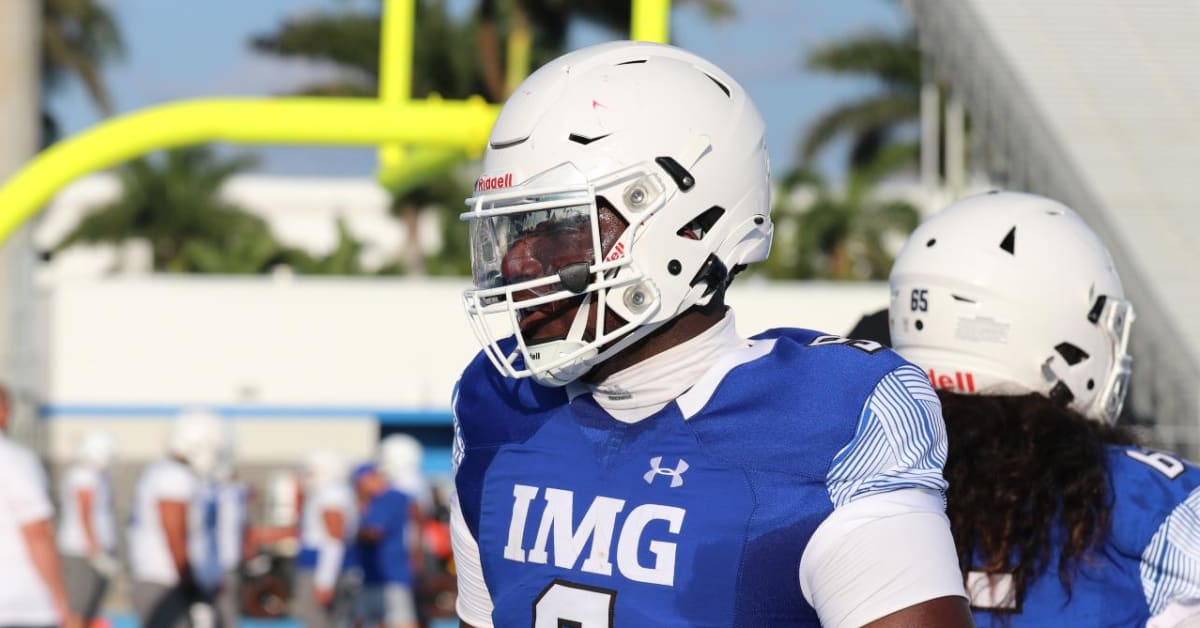 Discussing the attributes for IMG Academy football recruits like David