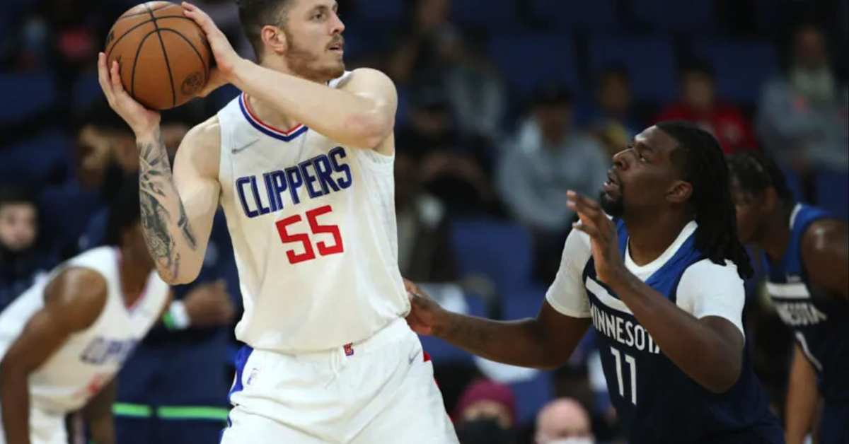 How Isaiah Hartenstein Helps Knicks, Builds on CareerBest Season