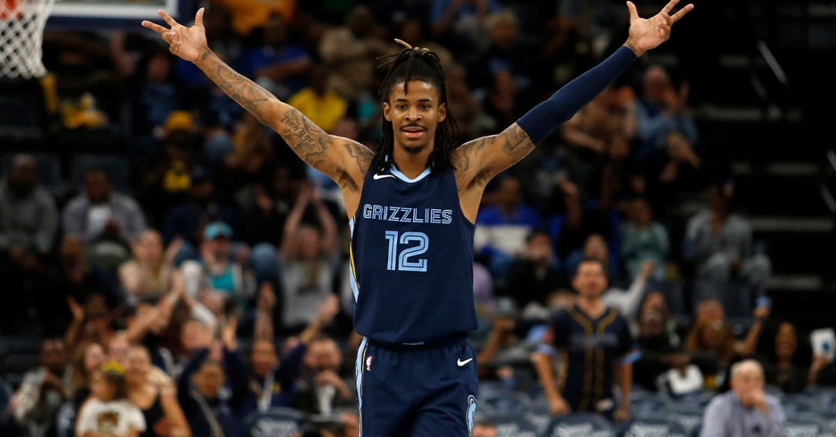 Grizzlies star Ja Morant lives out ultimate #FamilyGoals moment with parents,  little sister