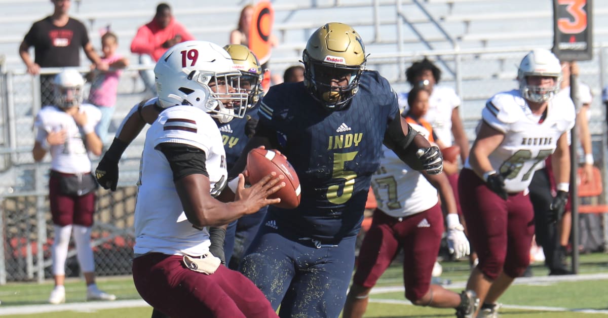 Jeffrey M'Ba, the Nation's top Junior College Football Recruit, in his