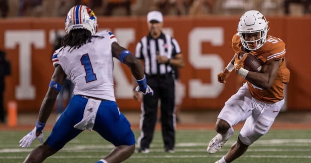 Texas Longhorns’ Bijan Robinson Selected by Miami Dolphins in SI’s 2023 NFL Mock Draft