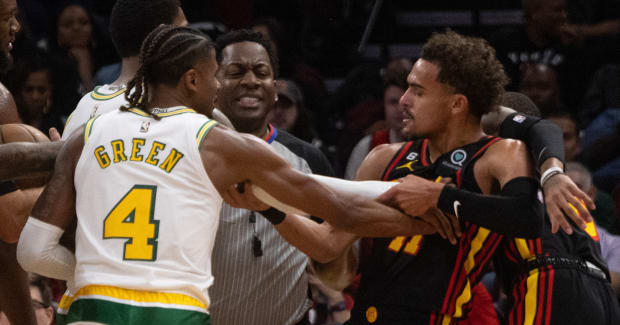 Houston Rockets players troll Trae Young after the win

 | Tech Reddy