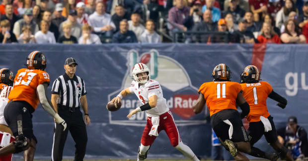 Report: Quarterback Chase Wolf coming back to Wisconsin in 2023