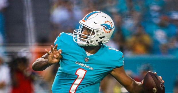 Miami Dolphins Quarterback Tua Tagovailoa Wears Yeezy Slides