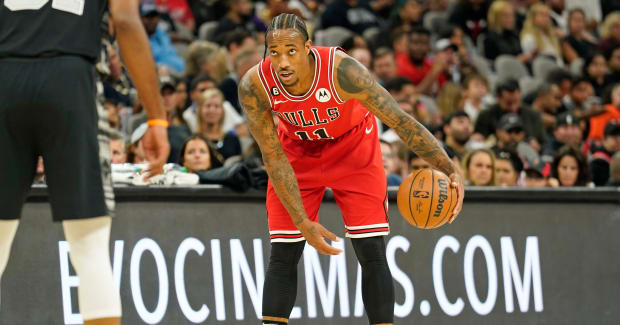 DeMar DeRozan Makes History in Nike Kobe Shoes