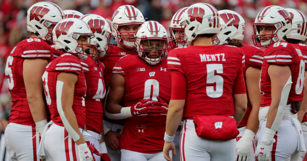 Wisconsin Badgers post-spring depth chart on offense