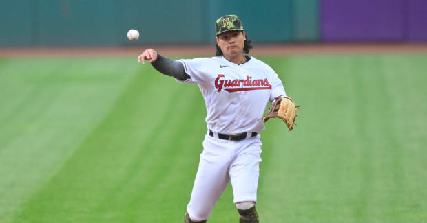The Cleveland Guardians Trade Yu Chang To The Pittsburgh Pirates