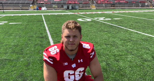 WATCH: Wisconsin freshman OL Nolan Rucci talks playing left and right tackle