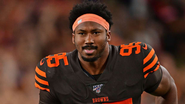 Myles Garrett says fan punched him in the face