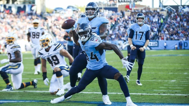 Corey Davis had six catches for 80 yards and a TD in the Titans' Week 7 win over the Chargers.
