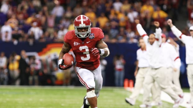 Trent Richardson scores the only touchdown of the 2011 national championship game against LSU