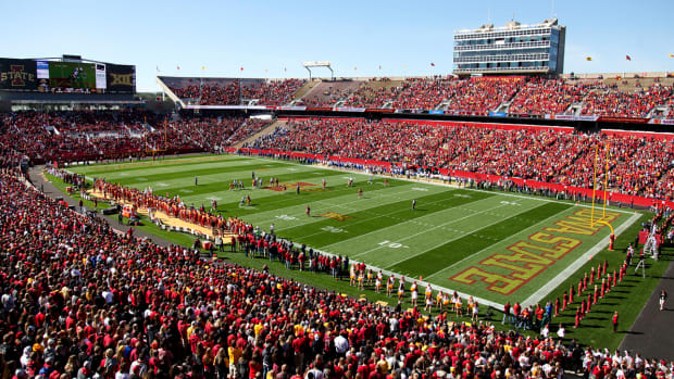 college-gameday-heads-to-iowa-state.jpg