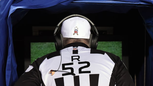 nfl-refs-replay-review-techie.jpg