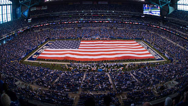 nfl-pregame-anthem-flag-colts.jpg