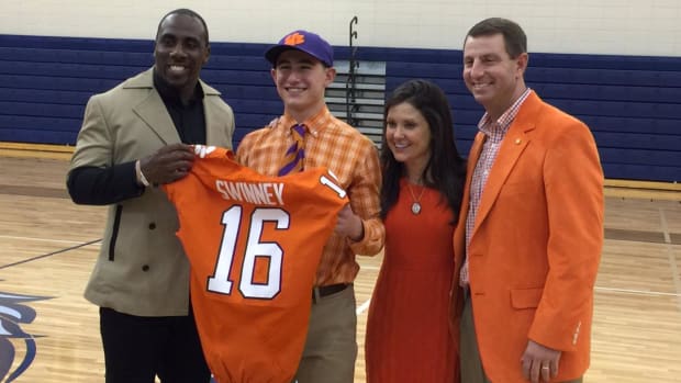 Dabo Swinney's son signs with Clemson as walk-on - IMAGE