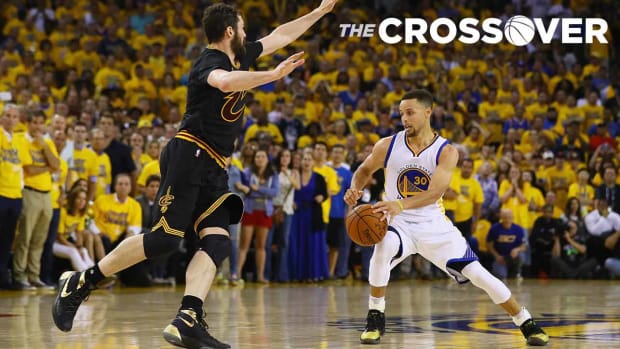 kevin-love-stephen-curry-crossover.jpg