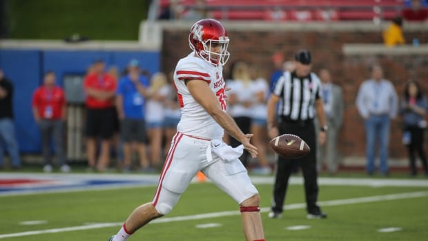 Houston punter Dane Roy is an old man among his teammates. This is how the Aussie finds a way to fit in.