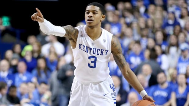 Undersized but undeterred: Tyler Ulis leads resurgent Kentucky back toward national-title contention