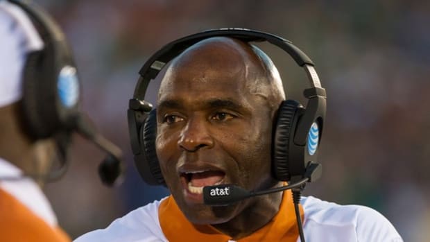 Will Charlie Strong's coaching shakeup revive a restless Texas fan base?