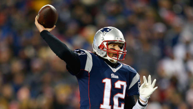 Will Tom Brady Usurp Steve Deberg As The Oldest Qb To Start