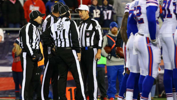 nfl-officials-new-england-patriots-buffalo-bills-monday-night-football.jpg