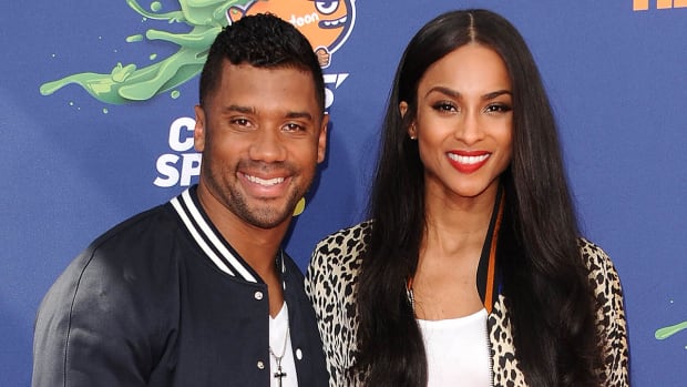 Russell Wilson does the Whip dance with Ciara at Kids' Choice Sports Awards IMAGE