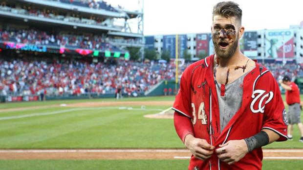 Nationals' Bryce Harper wears Cowboys hat at Raw - Sports Illustrated