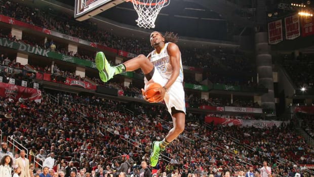 Kenneth Faried Nuggets slam dunk contract extension 