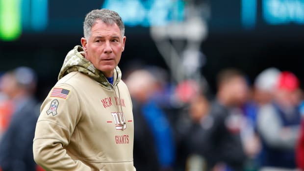 Nov 10, 2019; East Rutherford, NJ, USA; New York Giants head coach Pat Shurmur during warm up before game against the New York Jets at MetLife Stadium.