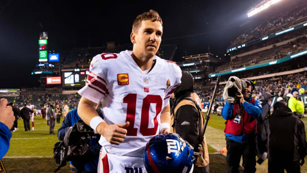 Dec 9, 2019; Philadelphia, PA, USA; New York Giants quarterback Eli Manning (10) walks off the field after a loss to the Philadelphia Eagles in overtime at Lincoln Financial Field.