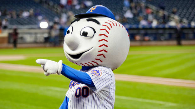 Sep 28, 2018; New York City, NY, USA; New York Mets mascot Mr. Met at Citi Field. Mandatory Credit: Wendell Cruz-USA TODAY Sports