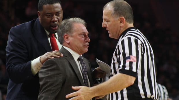 Izzo goes after ref vs Oakland at Palace 2015.  Photo courtesy of Mark Boomgaard.