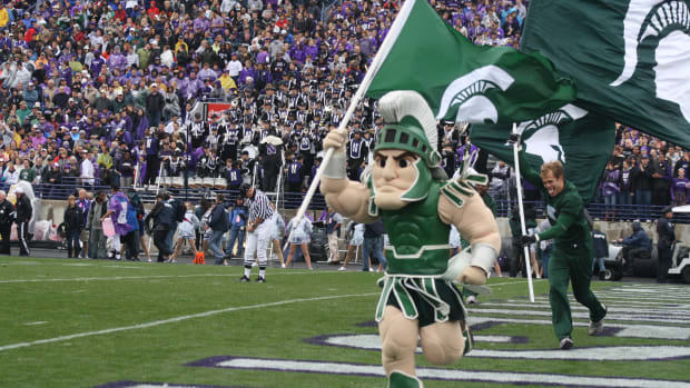 Sparty is looking party with a 9-0 Spartan squad on Saturday night.  Photo courtesy of Mark Boomgaard.