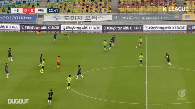Suwon 1-3 Jeonbuk: Taggart grabs consolation goal from the bench