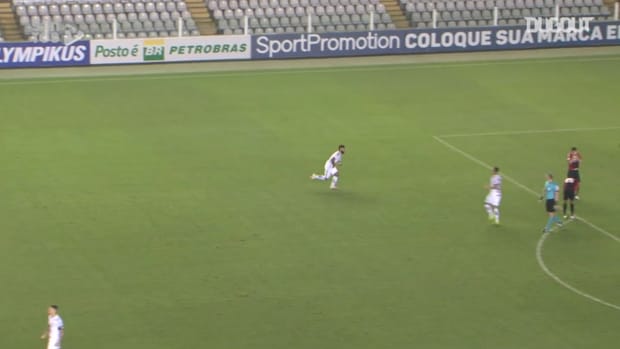 Felipe Jonatan's incredible goal vs Athletico-PR