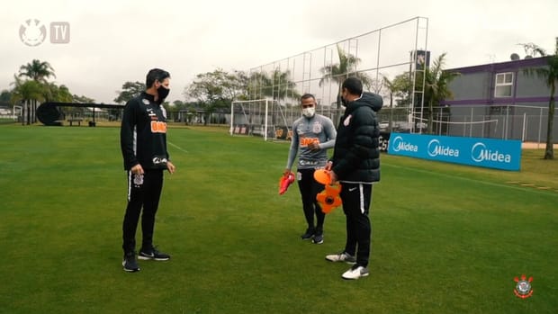 Otero's first day at Corinthians