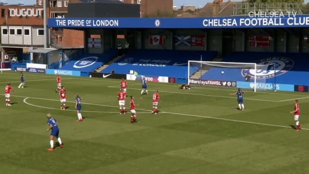 Erin Cuthbert nets in Chelsea's 9-0 romp