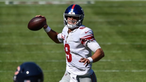 Sep 20, 2020; Chicago, Illinois, USA; New York Giants quarterback Daniel Jones (8) looks to pass during the fourth quarter against the Chicago Bears at Soldier Field.