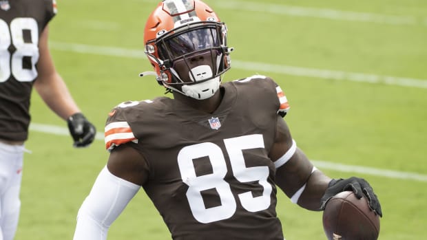 Sep 13, 2020; Baltimore, Maryland, USA; Cleveland Browns tight end David Njoku (85) reacts after scoring a first quarter touchdown against the Baltimore Ravens at M&T Bank Stadium. Mandatory Credit: Tommy Gilligan-USA TODAY Sports