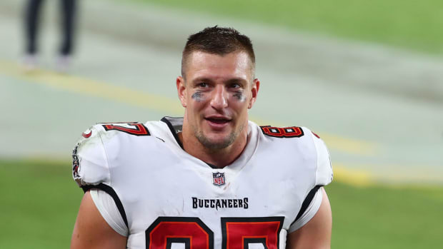 rob-gronkowski-bucanneers